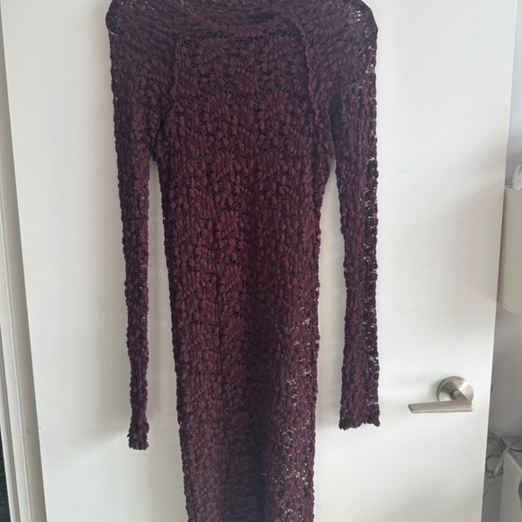 Lace Dress - Picture 4 of 7